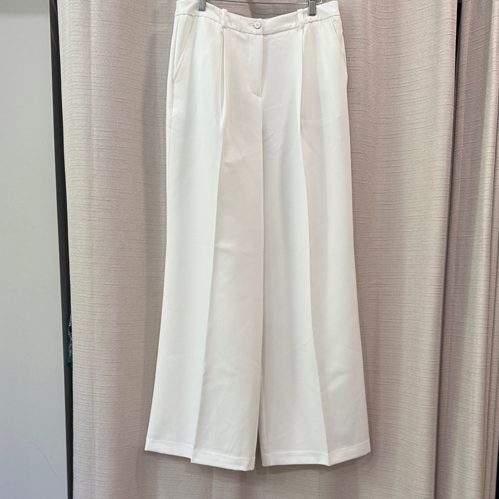NWT NY & Company White High Waist Pleated Trousers size 10